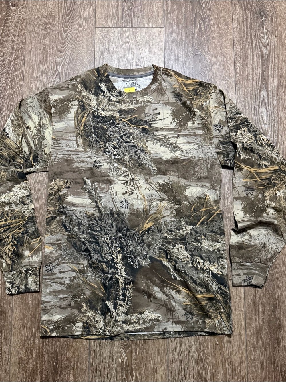 Realtree Camo Long Sleeve Tee in Brown Tan Green Accents